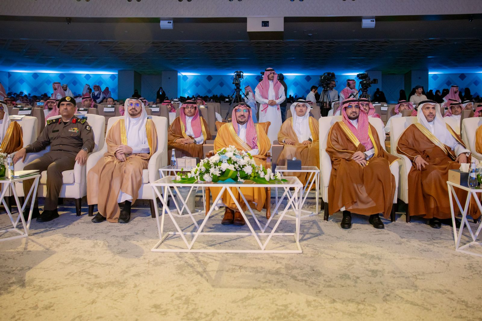 سمو أمير القصيم يرعى مؤتمر «اللغة العربية وتعزيز الهوية الوطنية السعودية» بالجامعة