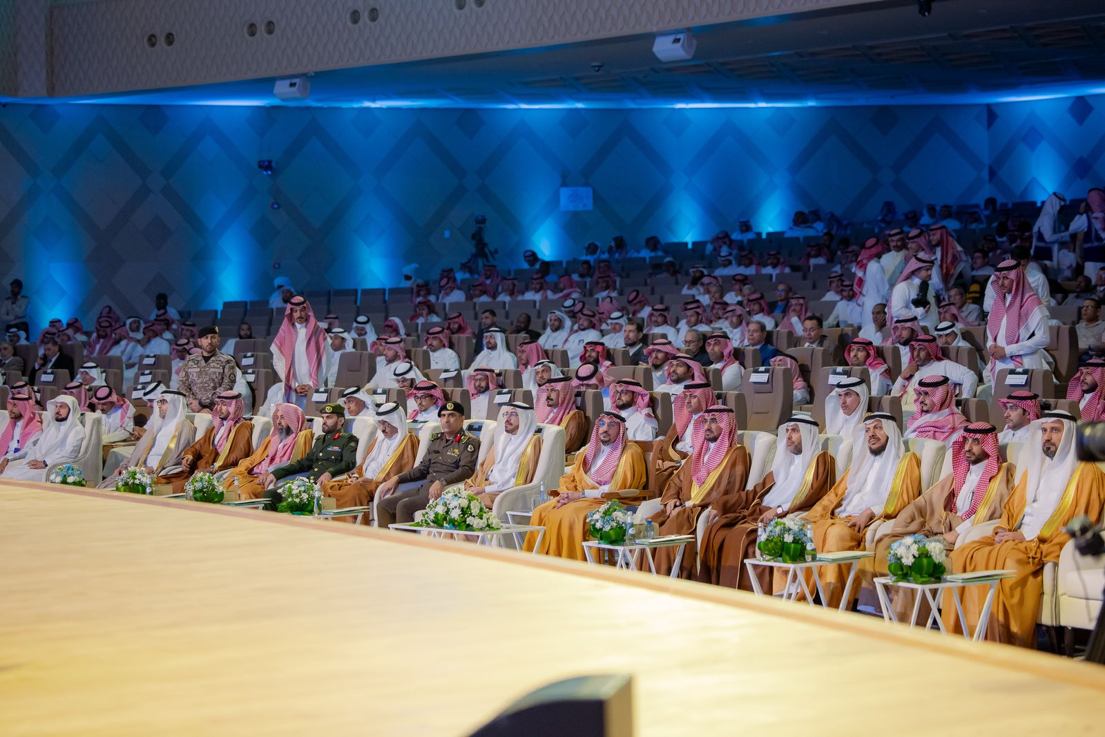 سمو أمير القصيم يرعى مؤتمر «اللغة العربية وتعزيز الهوية الوطنية السعودية» بالجامعة