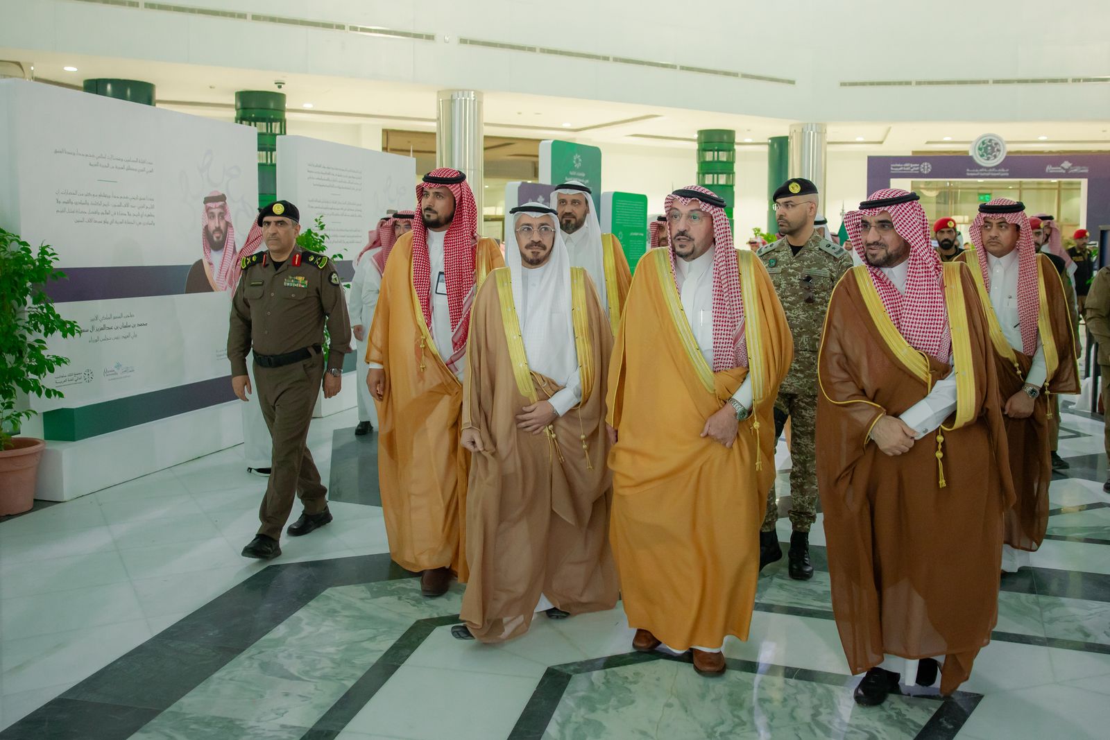 سمو أمير القصيم يرعى مؤتمر «اللغة العربية وتعزيز الهوية الوطنية السعودية» بالجامعة